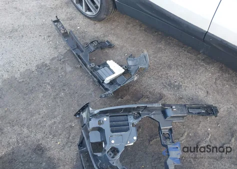 2019 Mini Clubman Cooper S z USA, uszkodzony, nr VIN WMWLU5C53K2G04140